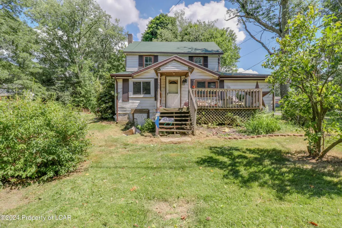606 S Main Road, Mountain Top in Mountain Top