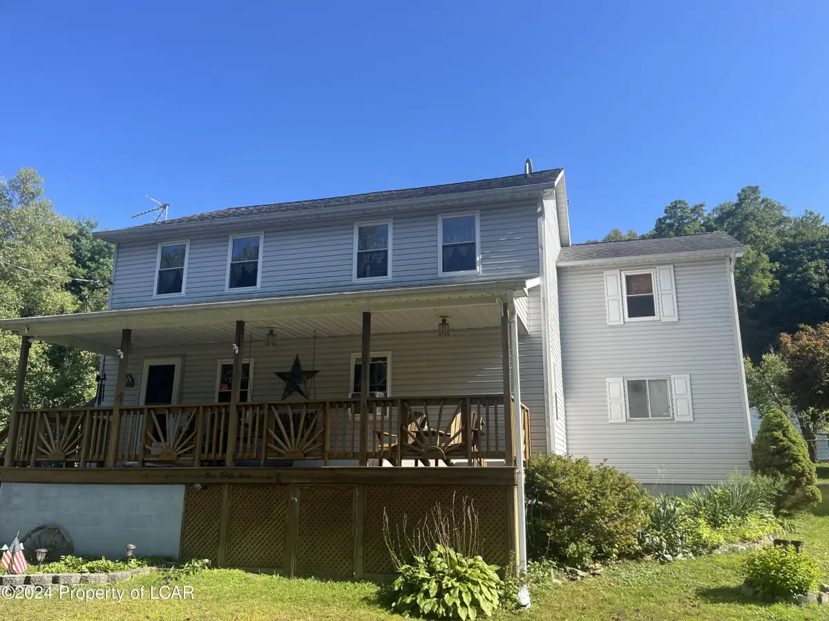 133 Brown Row, Nanticoke in Nanticoke