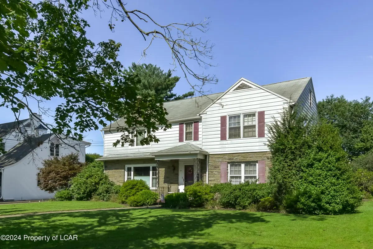 50 E Walnut Street, Kingston in Kingston