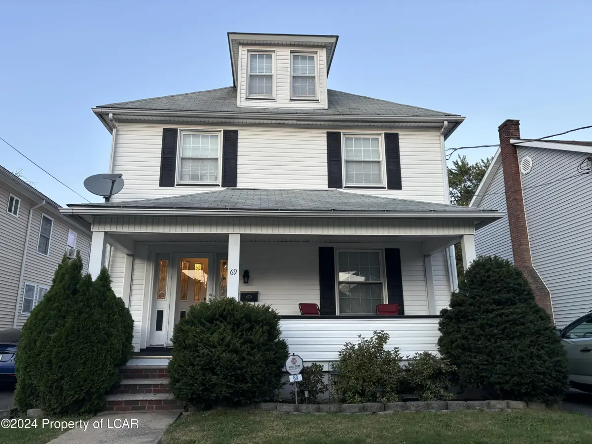 69 W Pettebone Street, Forty Fort in Forty Fort