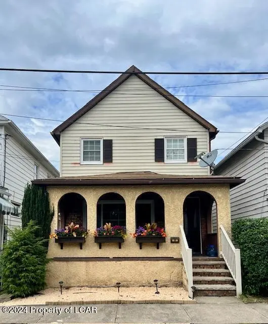 69 Plymouth Street, Edwardsville in Edwardsville