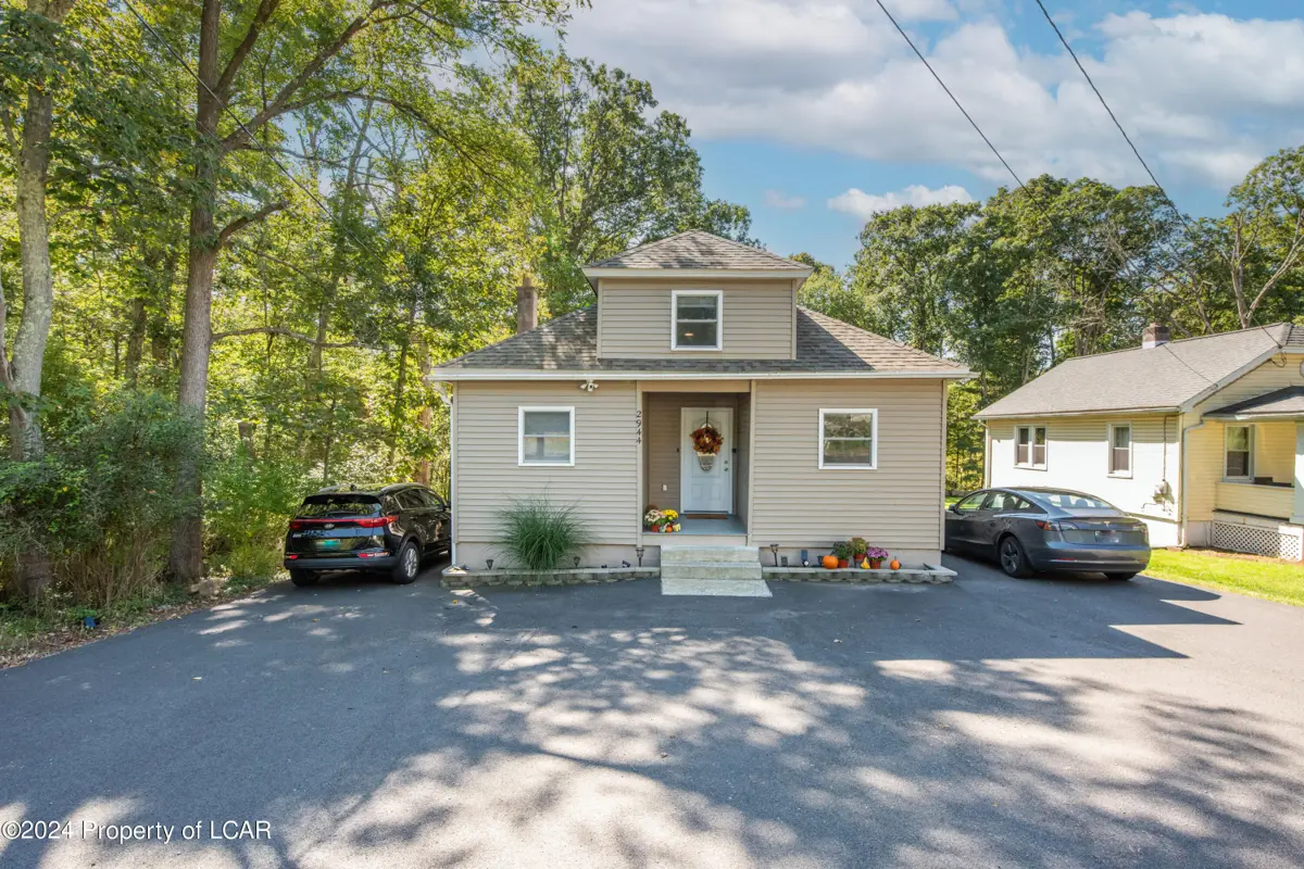 2944 Nuangola Road, Mountain Top in Mountain Top