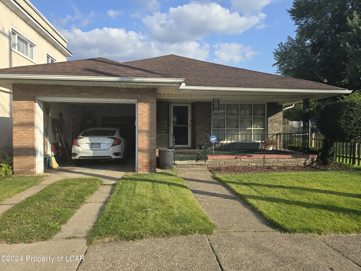 205 Prospect Avenue, Scranton in Scranton