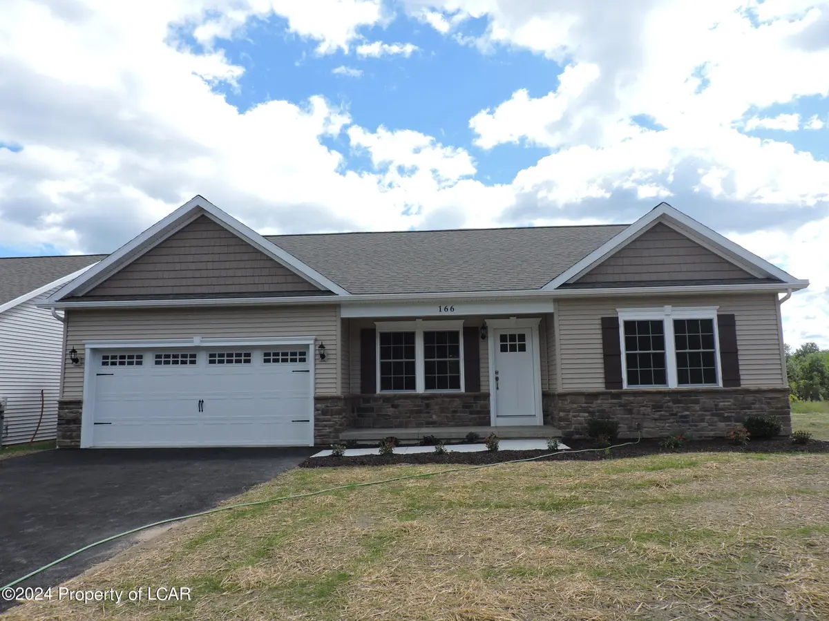 166 Cremard Boulevard, Duryea in Duryea