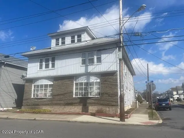593 Fellows Avenue