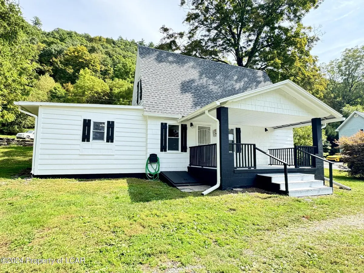 258 Dug Road, Mehoopany in Mehoopany