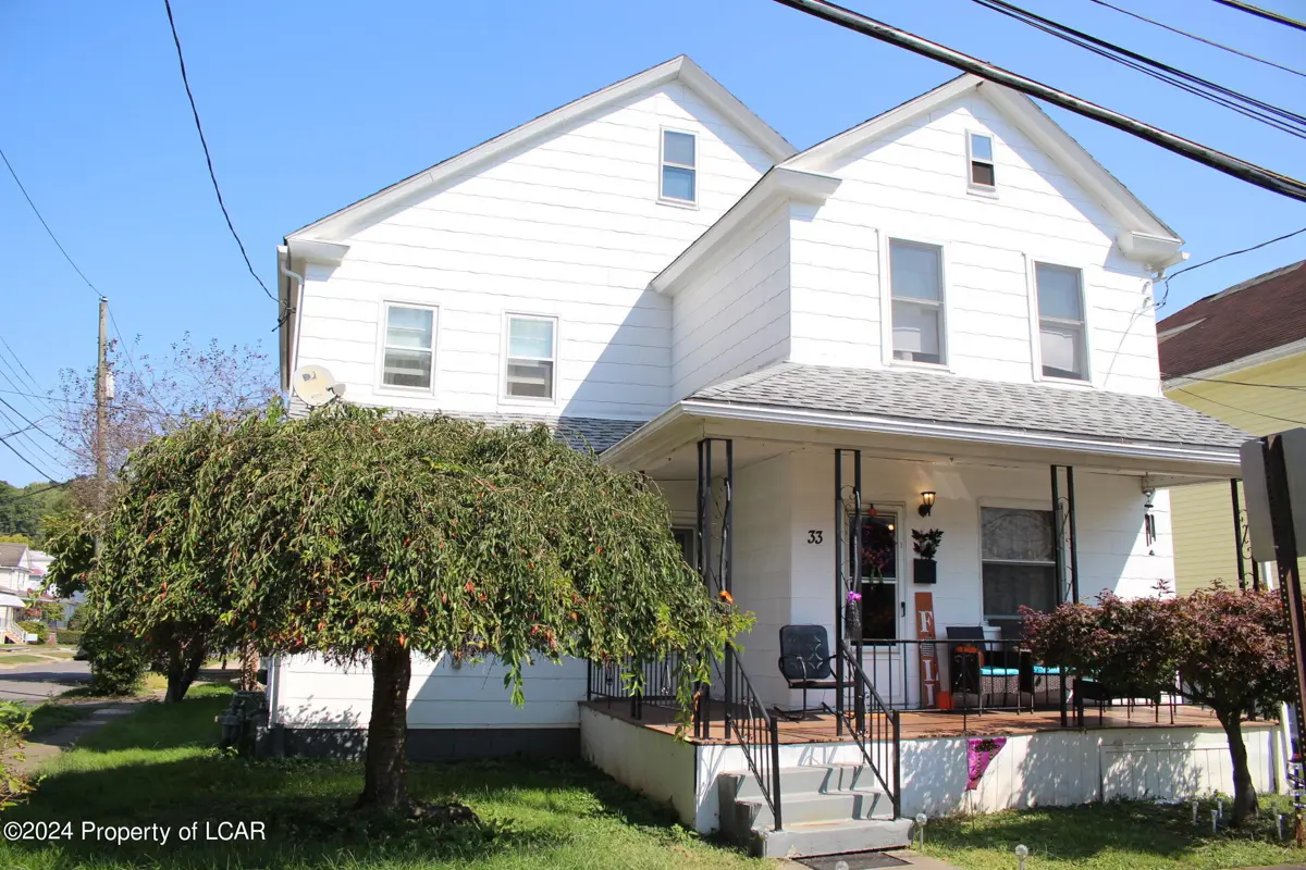 31 Center Street, Ashley in Ashley