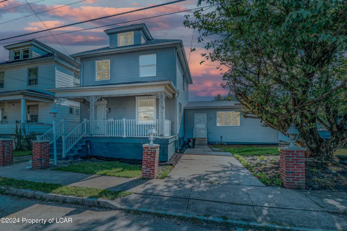 14 Dauphin Street, Wilkes-Barre in Wilkes-Barre