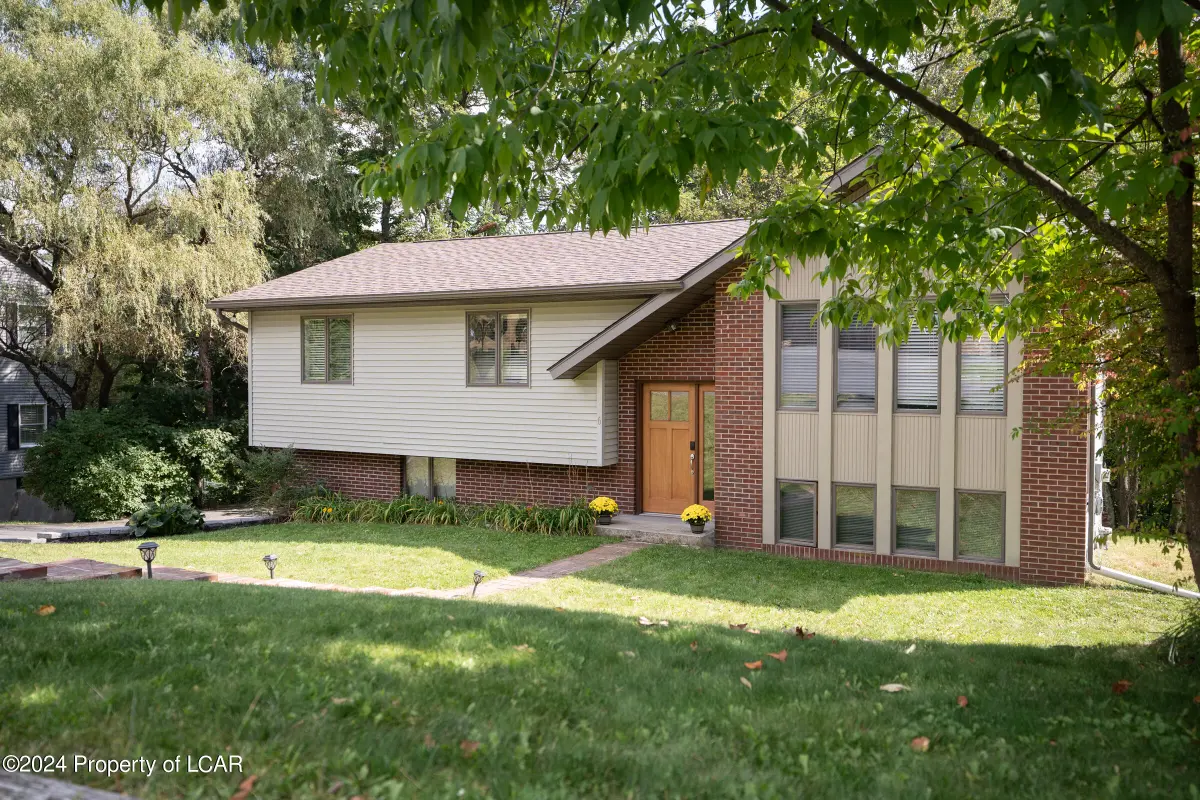 6 Fawnwood Drive, Scranton in Scranton