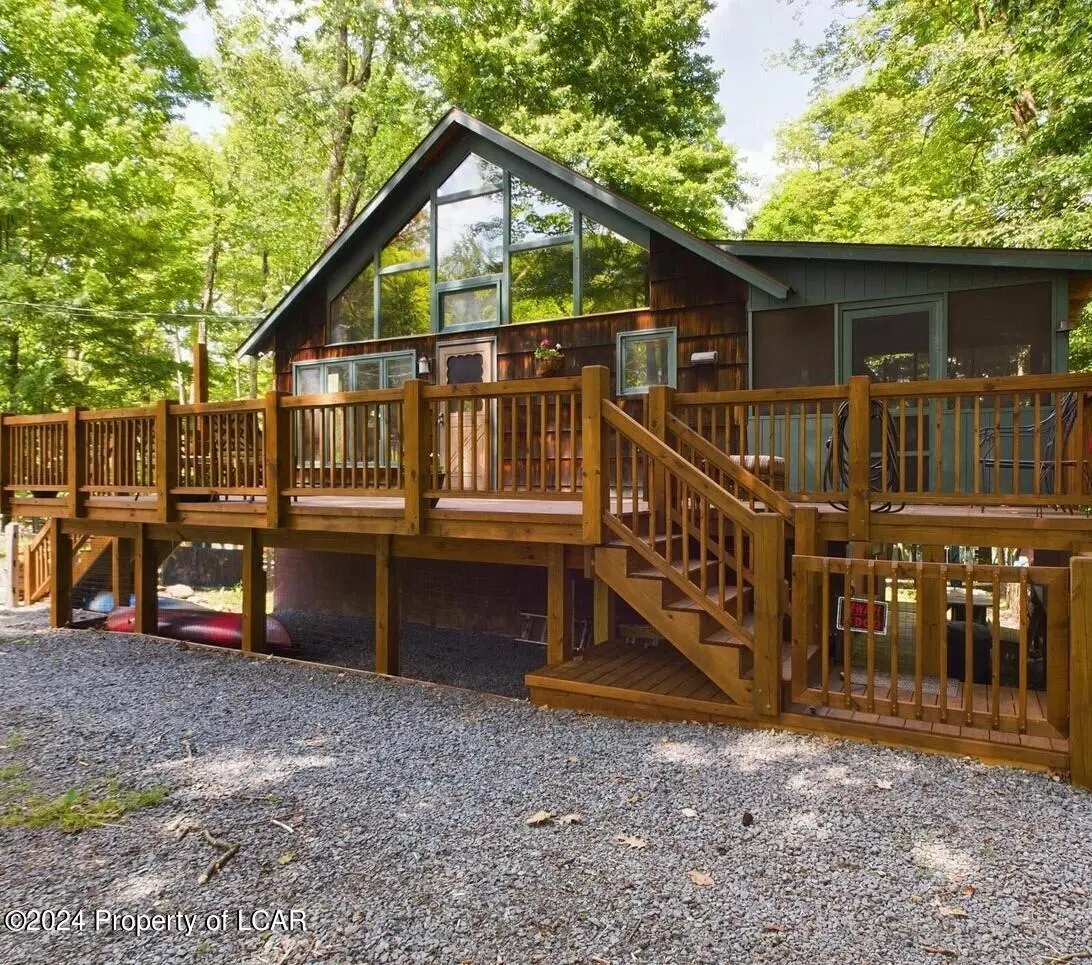 111 Hillside Terrace, Pocono Lake in Pocono Lake