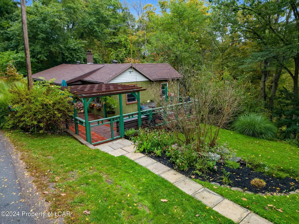 198 Saw Mill Road, Shickshinny in Shickshinny