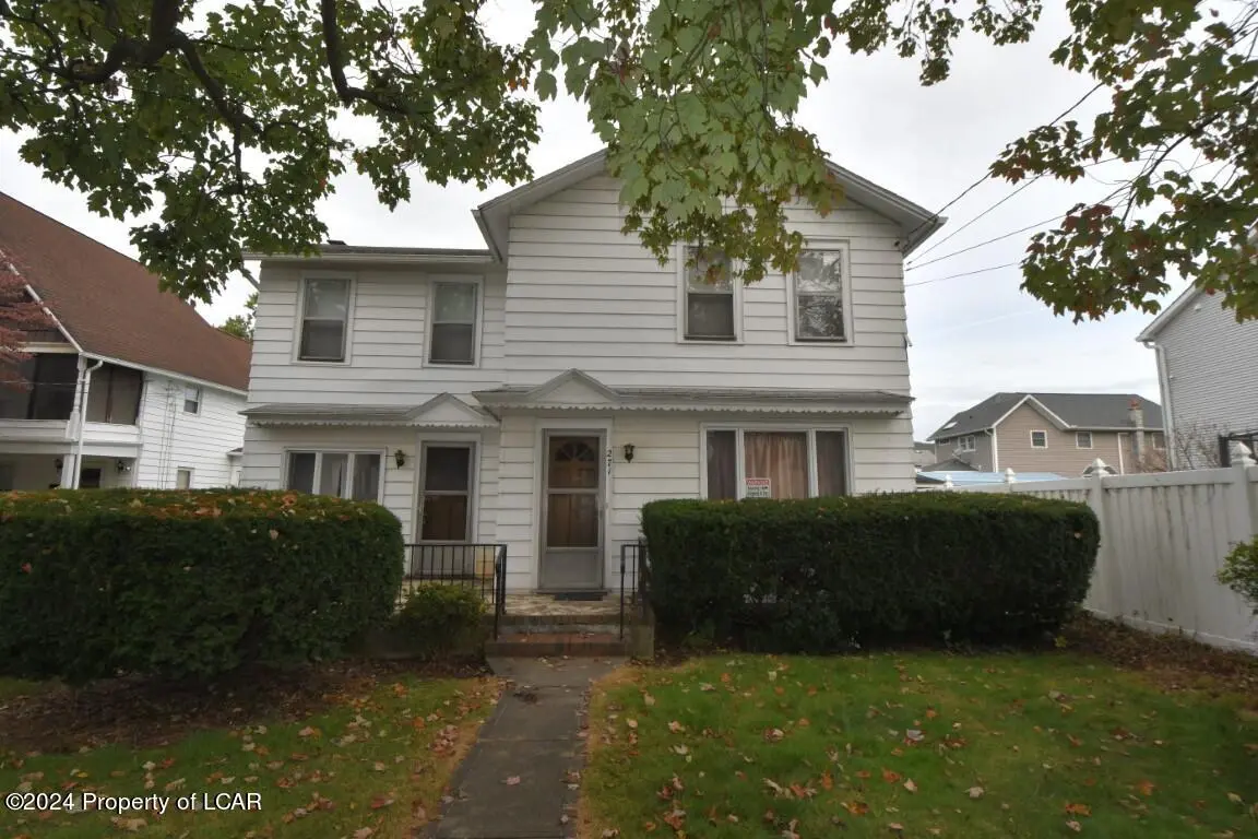 271 Monument Avenue, Wyoming in Wyoming
