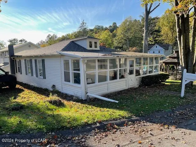 5 High Street, Harveys Lake in Harveys Lake