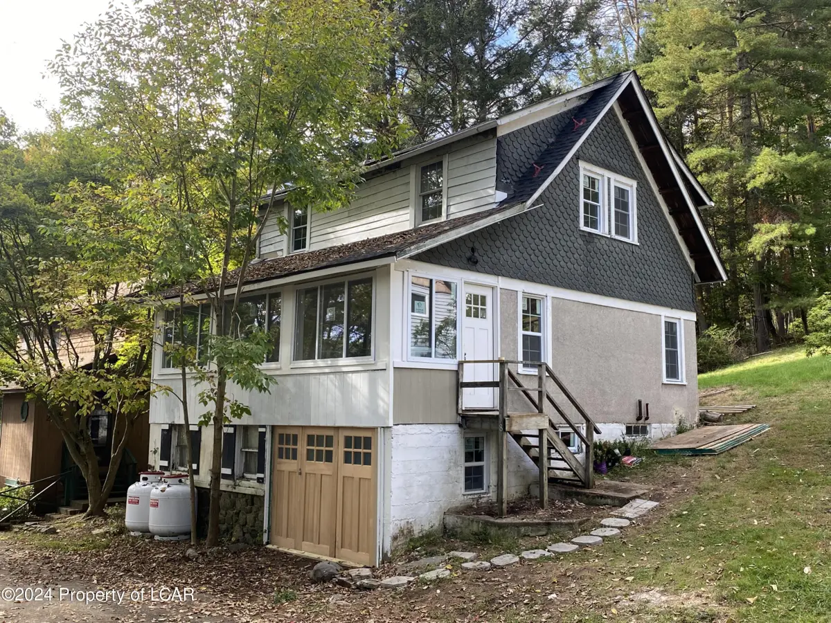 18 Elbert Behling Road, Beach Lake in Beach Lake