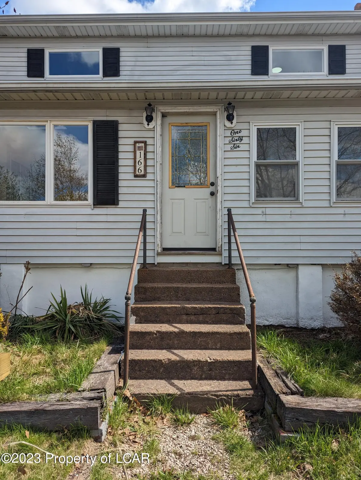 166 Woodlawn Avenue, Mountain Top in Mountain Top