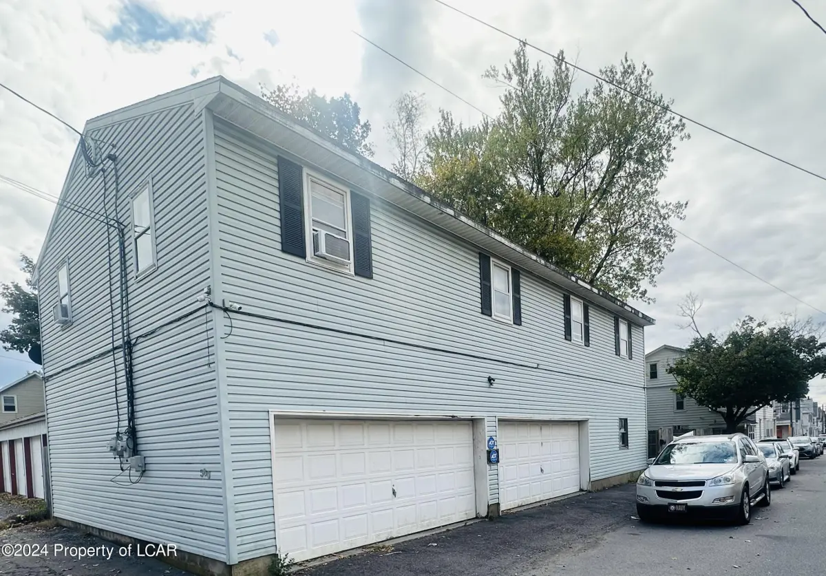 579 Rear N Vine Street, Hazleton in Hazleton
