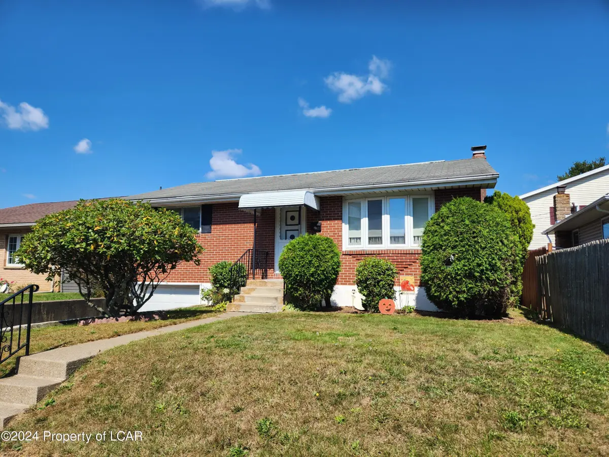 425 Kiefer Avenue, Hazleton in Hazleton