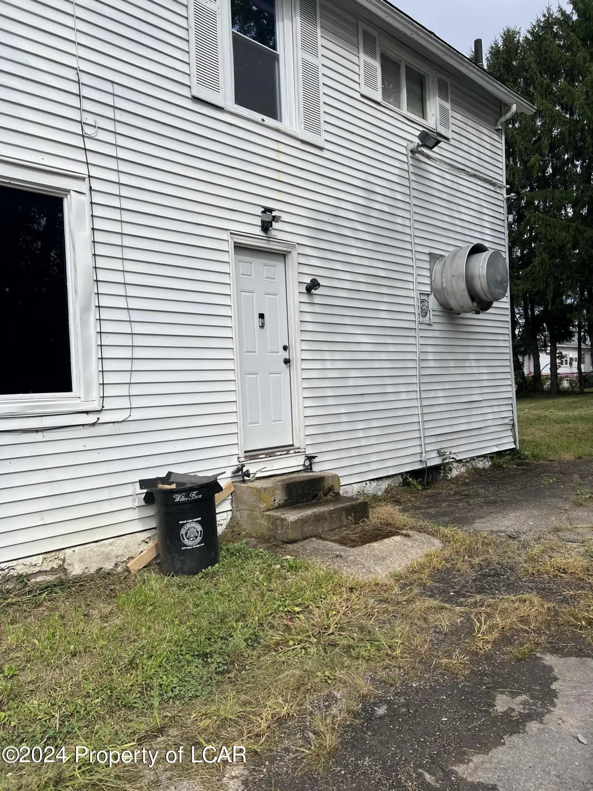 86 Poplar Street 2nd floor, Wilkes-Barre in Wilkes-Barre
