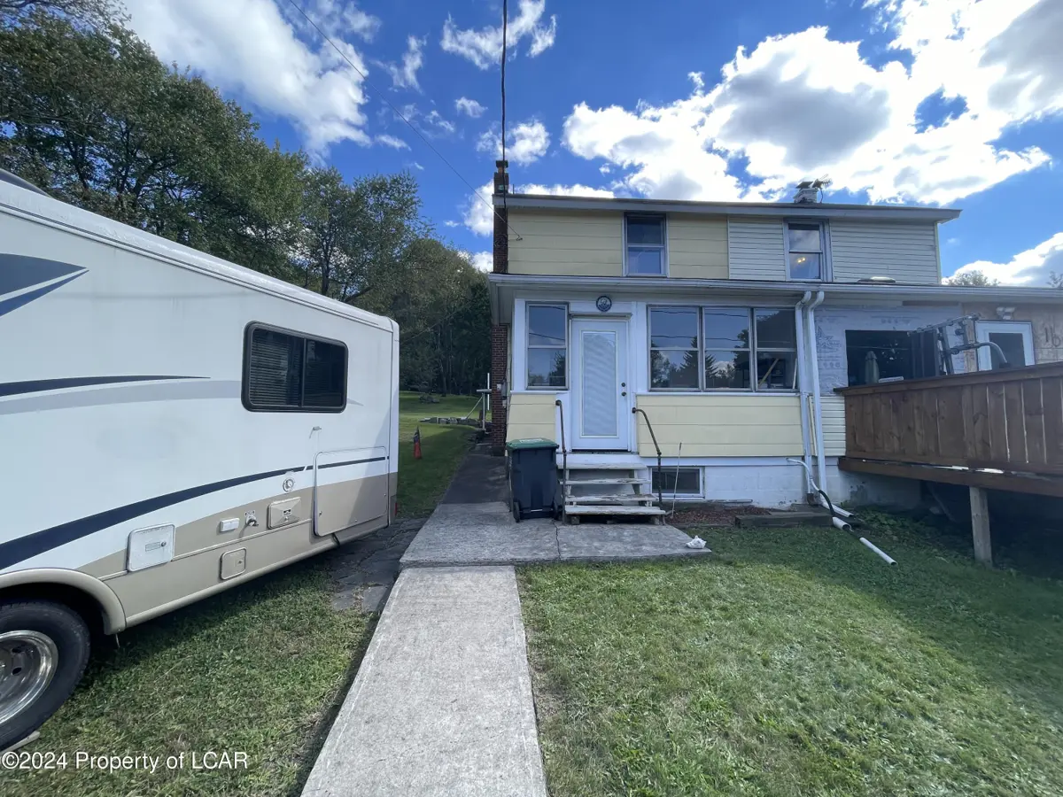 20 Ashmore Road, Hazle Township in Hazle Township