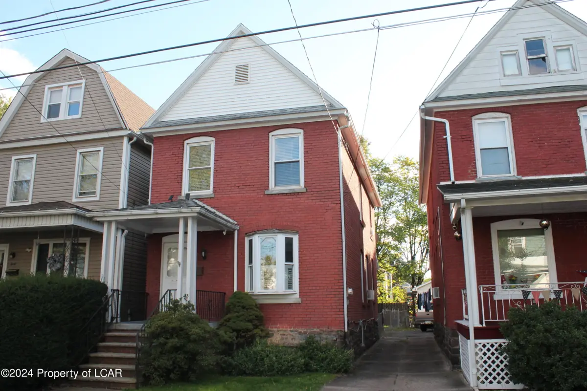 42 Lawrence Street, Wilkes-Barre in Wilkes-Barre