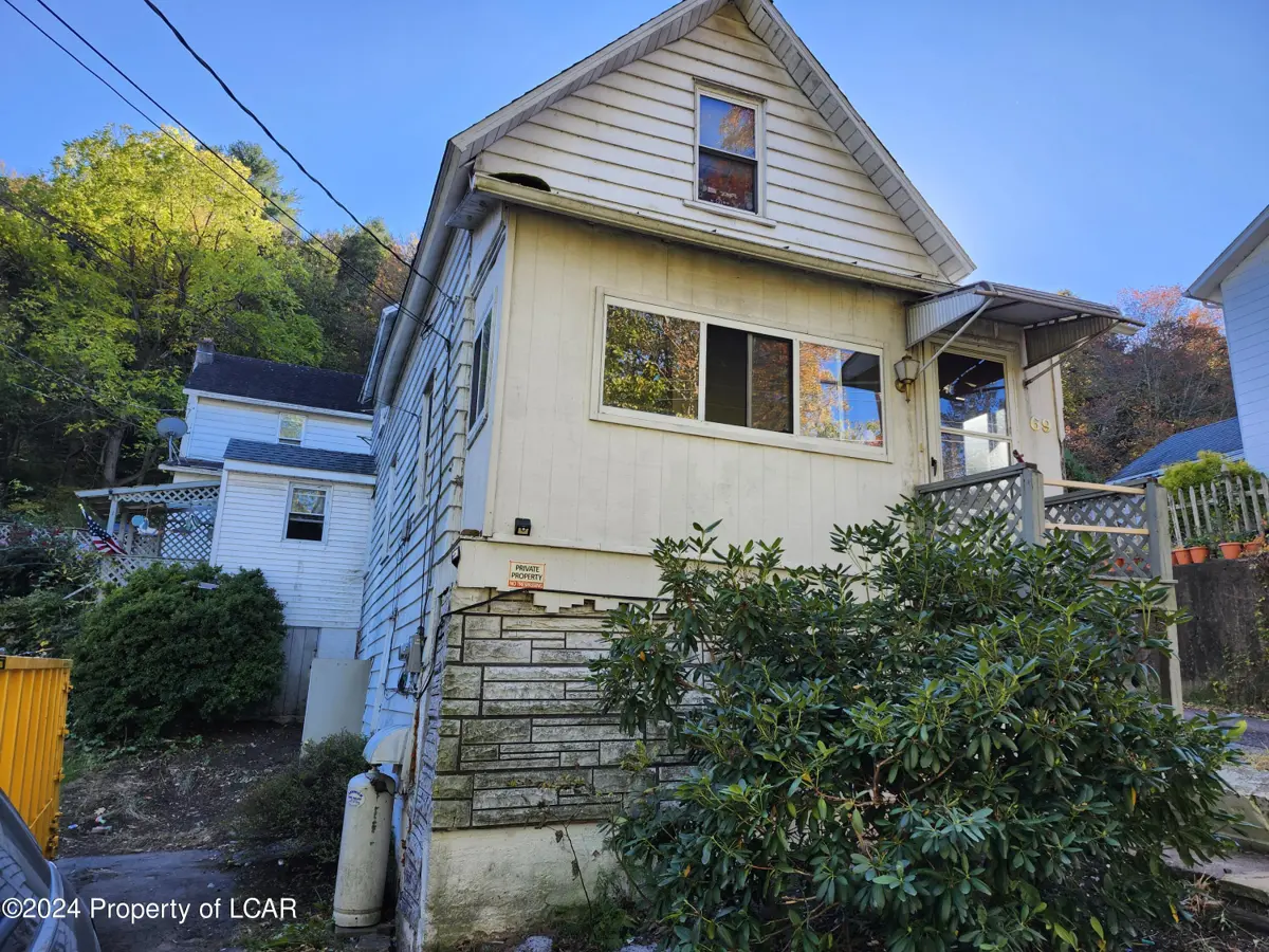 69 Grant Street, Shickshinny in Shickshinny