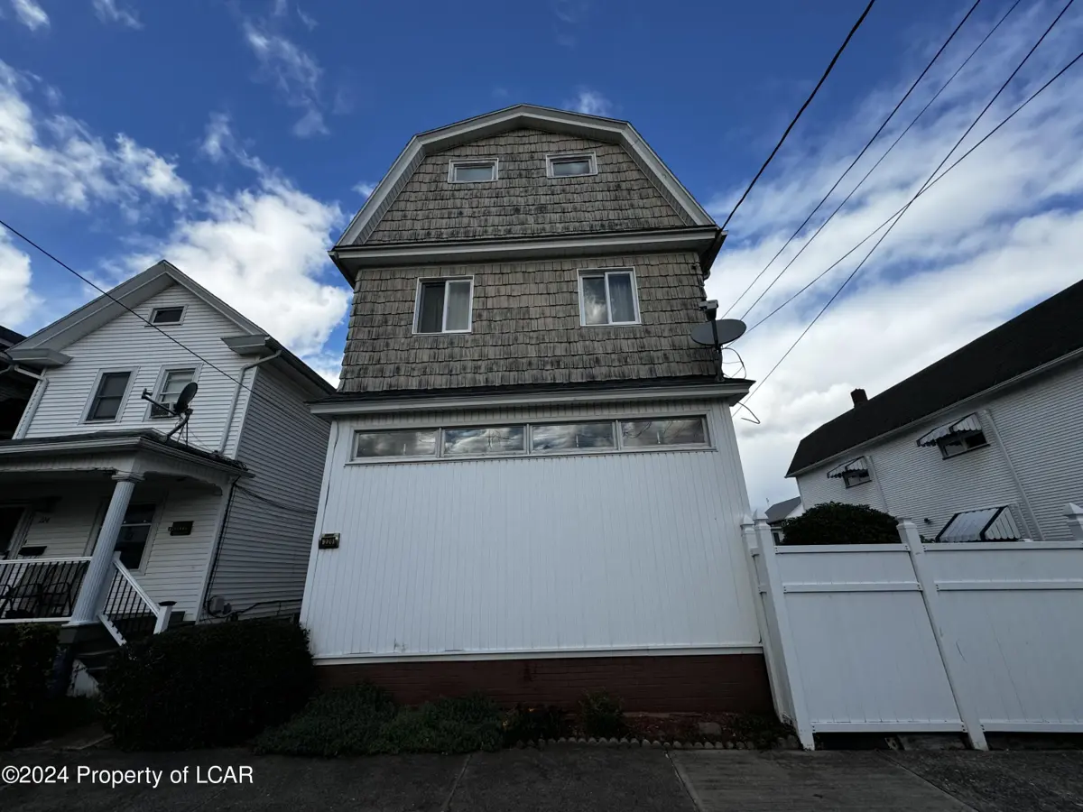 226 E Green Street, Nanticoke in Nanticoke