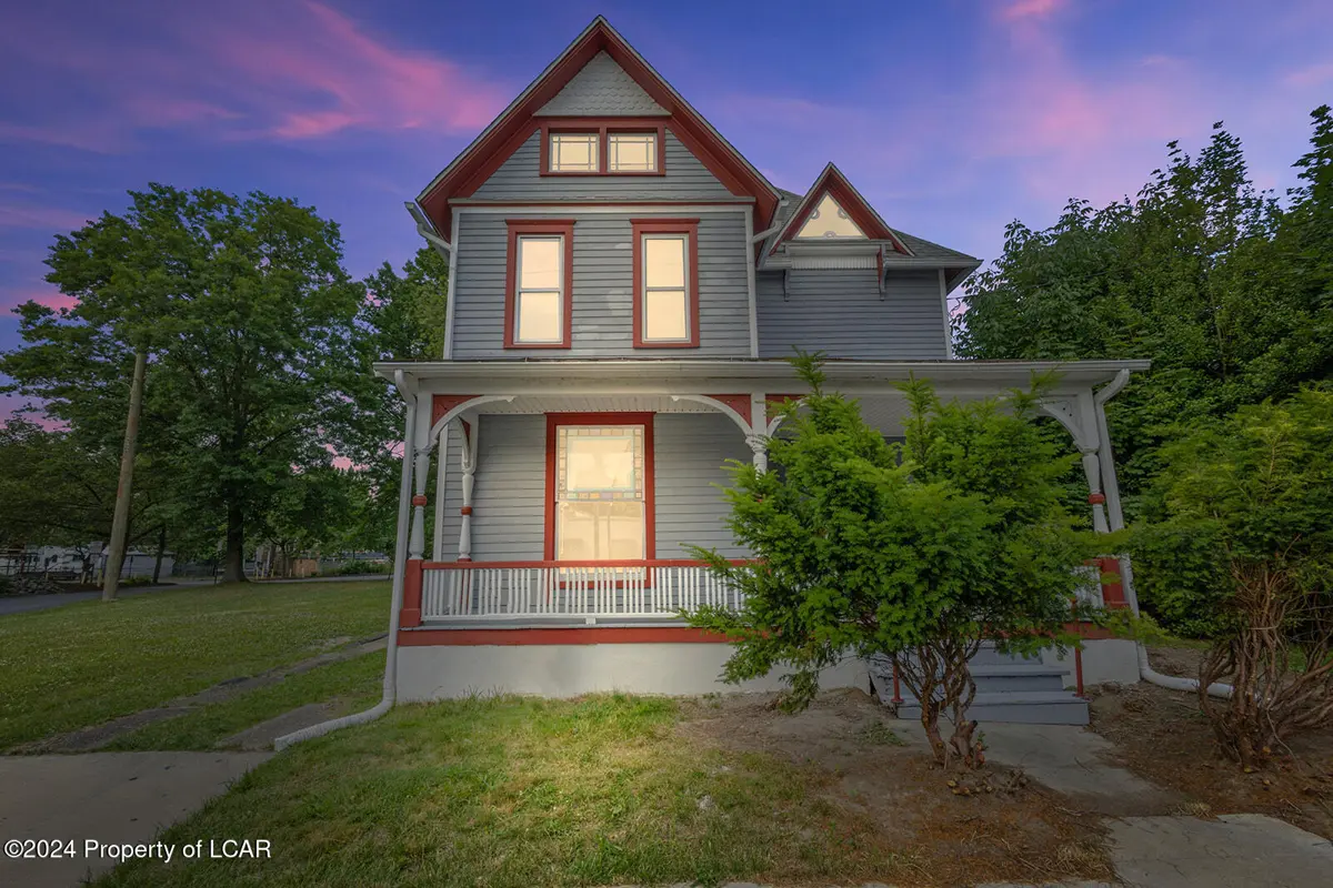 4 Luzerne Avenue, West Pittston in West Pittston