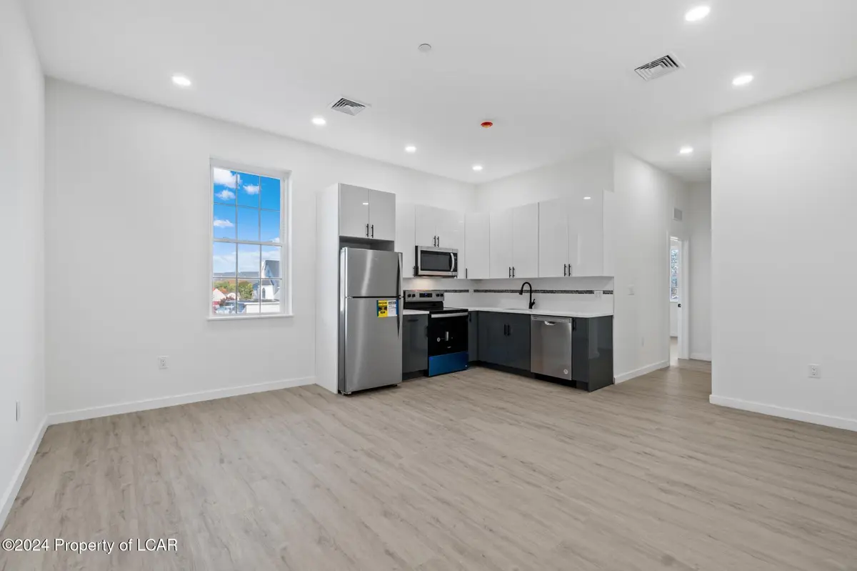 190 Matson Avenue 11, Wilkes-Barre in Wilkes-Barre
