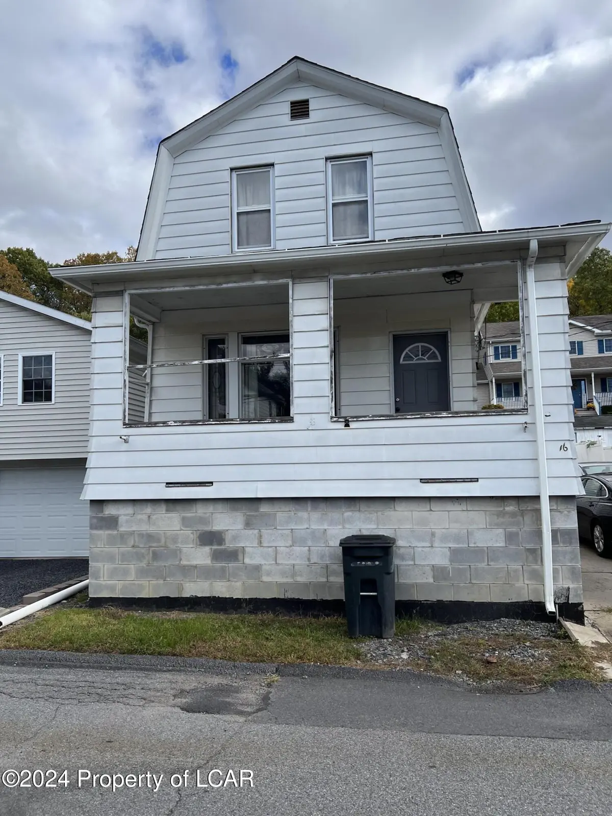 16 Sand Street, Plains in Plains