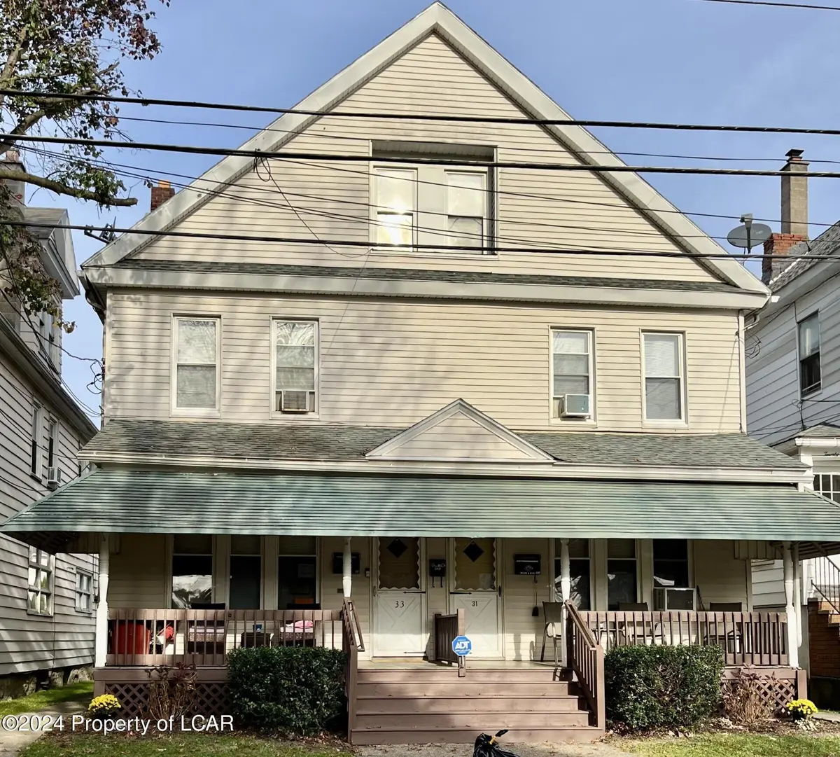 33-31 S Loveland Street, Kingston in Kingston