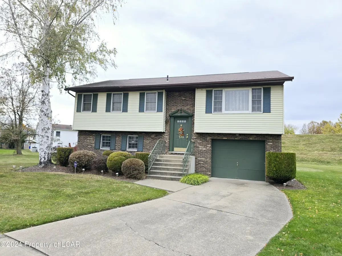 110 Norwood Avenue, Hanover Township in Hanover Township