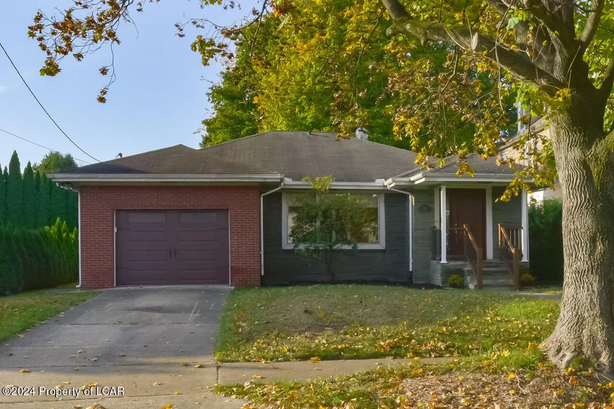 104 Riverside Drive, Wilkes-Barre in Wilkes-Barre