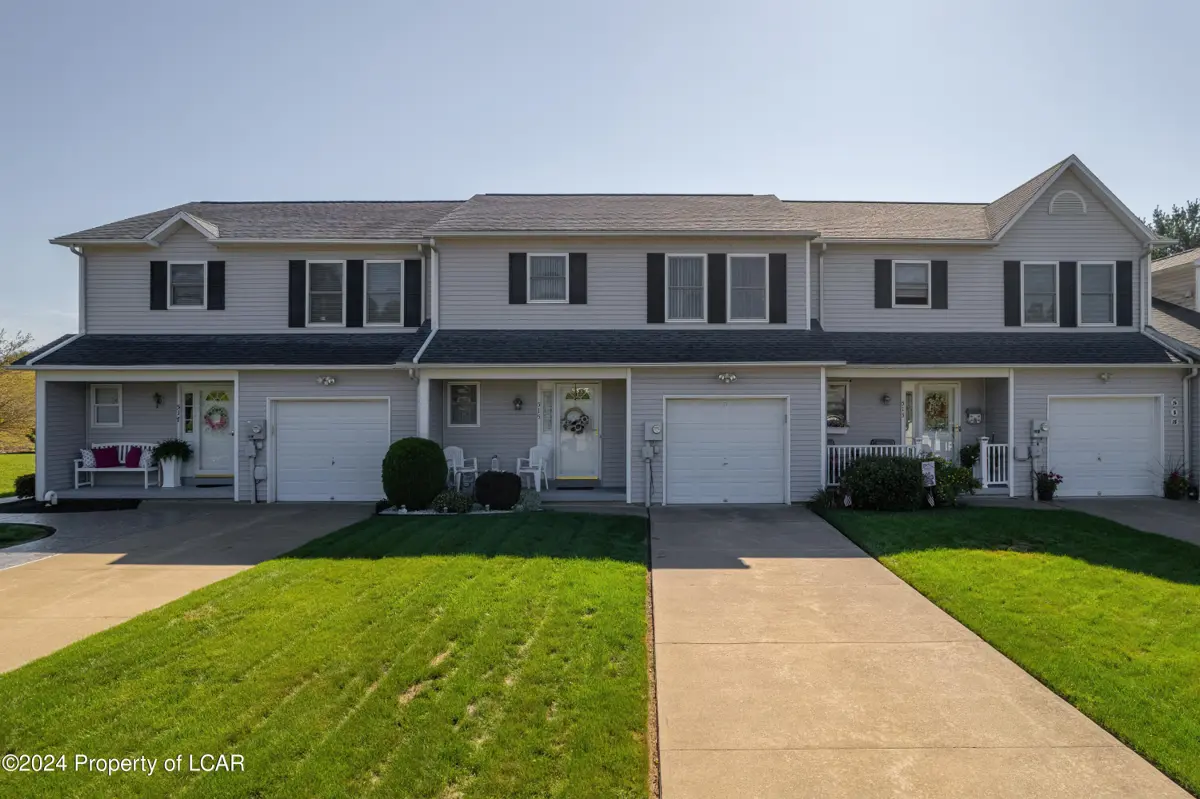 515 Cherry Drive, Exeter in Exeter