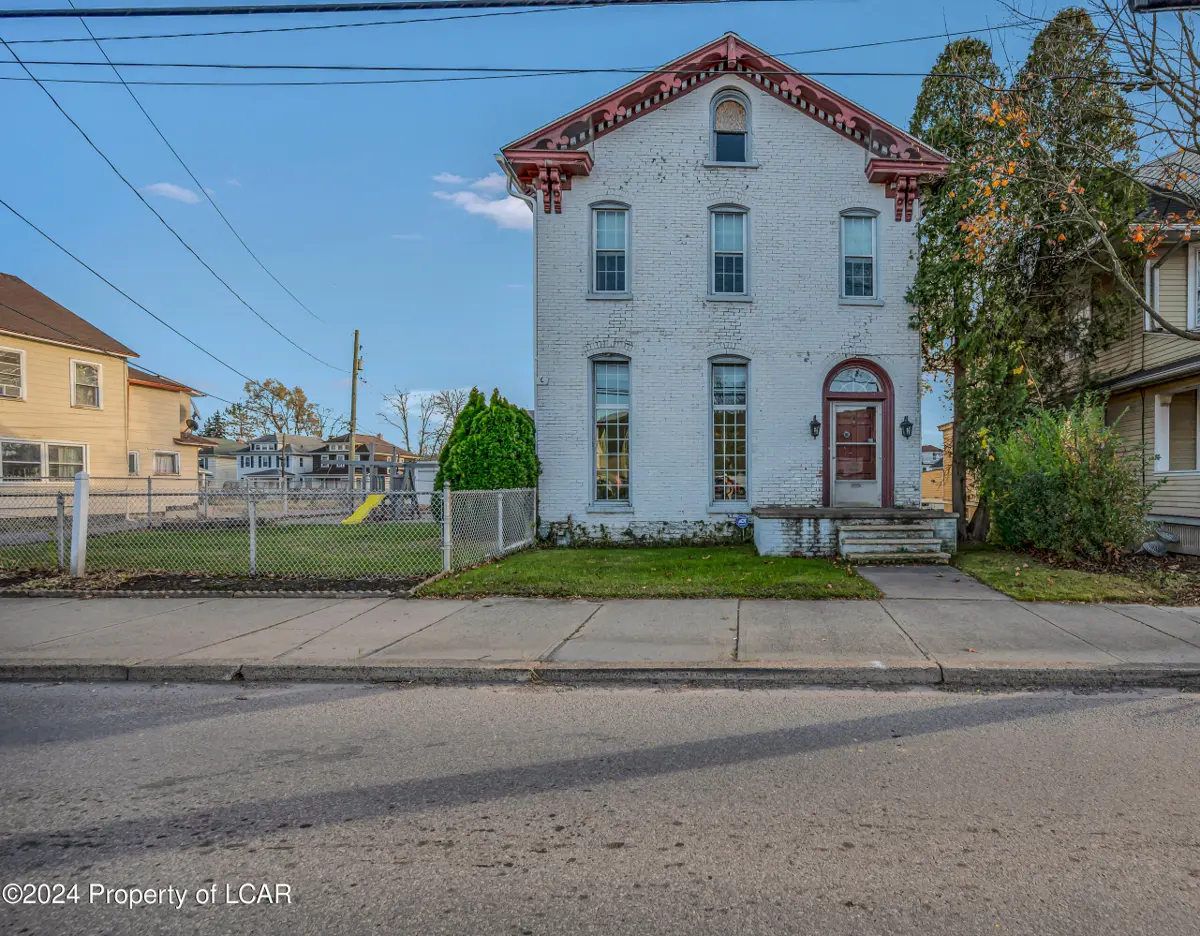 352 W Main Street, Plymouth in Plymouth