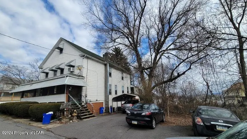 557 Garfield Street, Edwardsville in Edwardsville