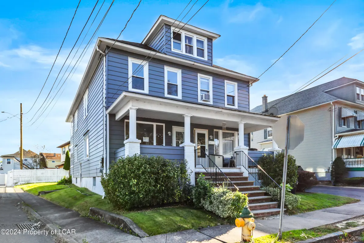 48 Goeringer Avenue