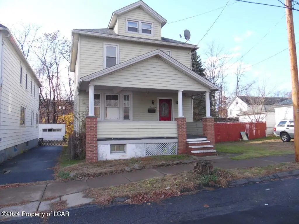 17 Freeman Street, Wilkes-Barre in Wilkes-Barre
