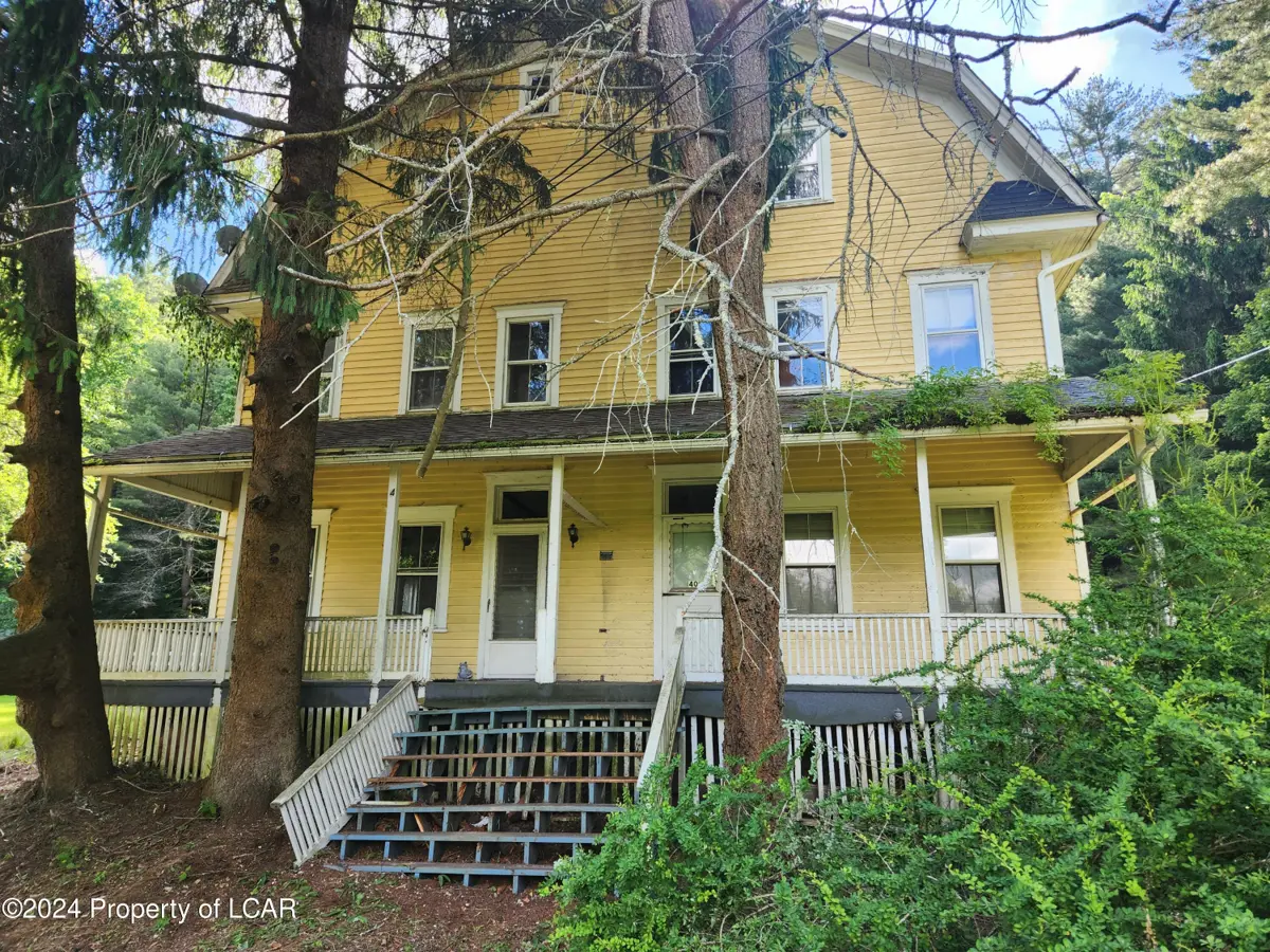 40 Chapel Road, Bear Creek Village in Bear Creek Village