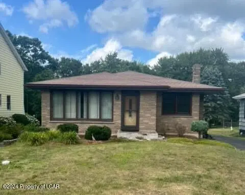 1939 E Broad Street, Beaver Meadows in Beaver Meadows