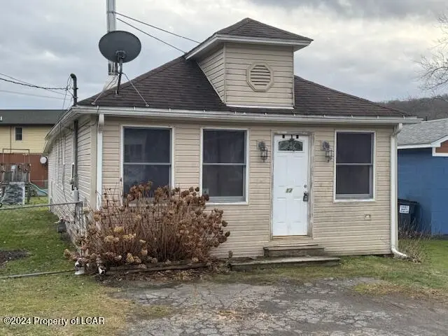 141 Hillside Avenue, Harveys Lake in Harveys Lake