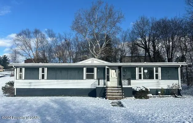 1073 Center Street, Hanover Township in Hanover Township