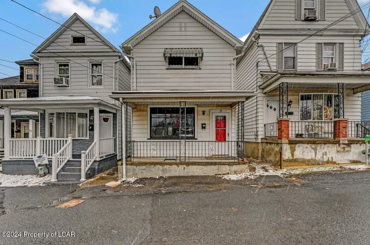 59 OAKWOOD Lane, Wilkes-Barre in Wilkes-Barre