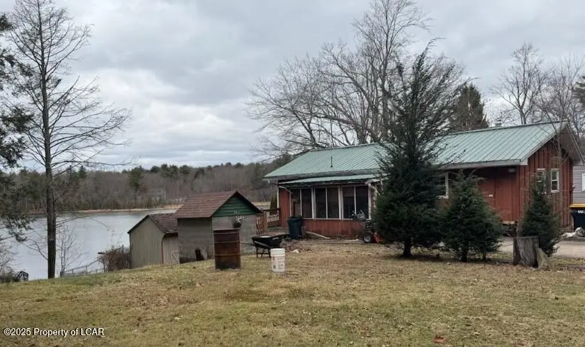 1647 Henry Drive, Mountain Top in Mountain Top