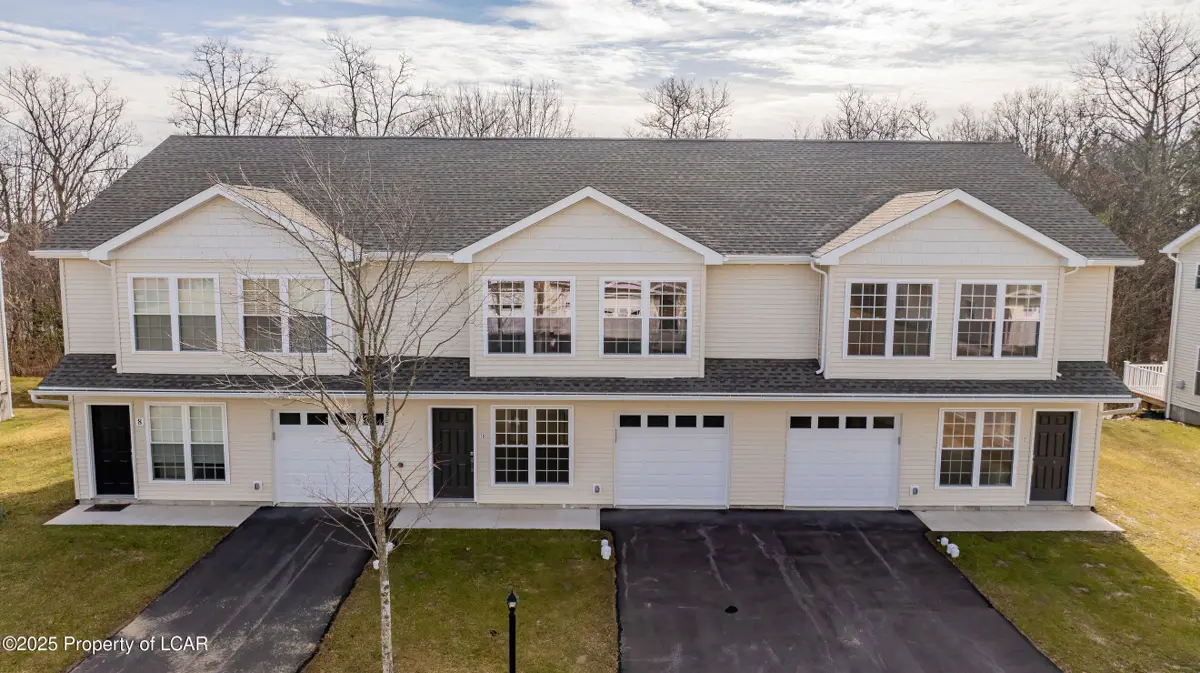 16 Nicole Lane, Hazleton in Hazleton