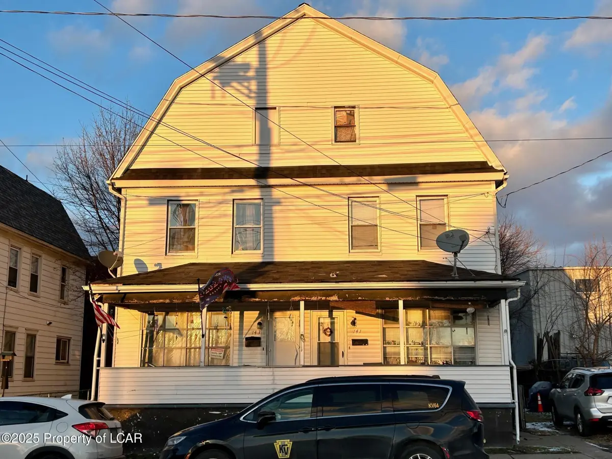 141-143 Horton Street, Wilkes-Barre in Wilkes-Barre