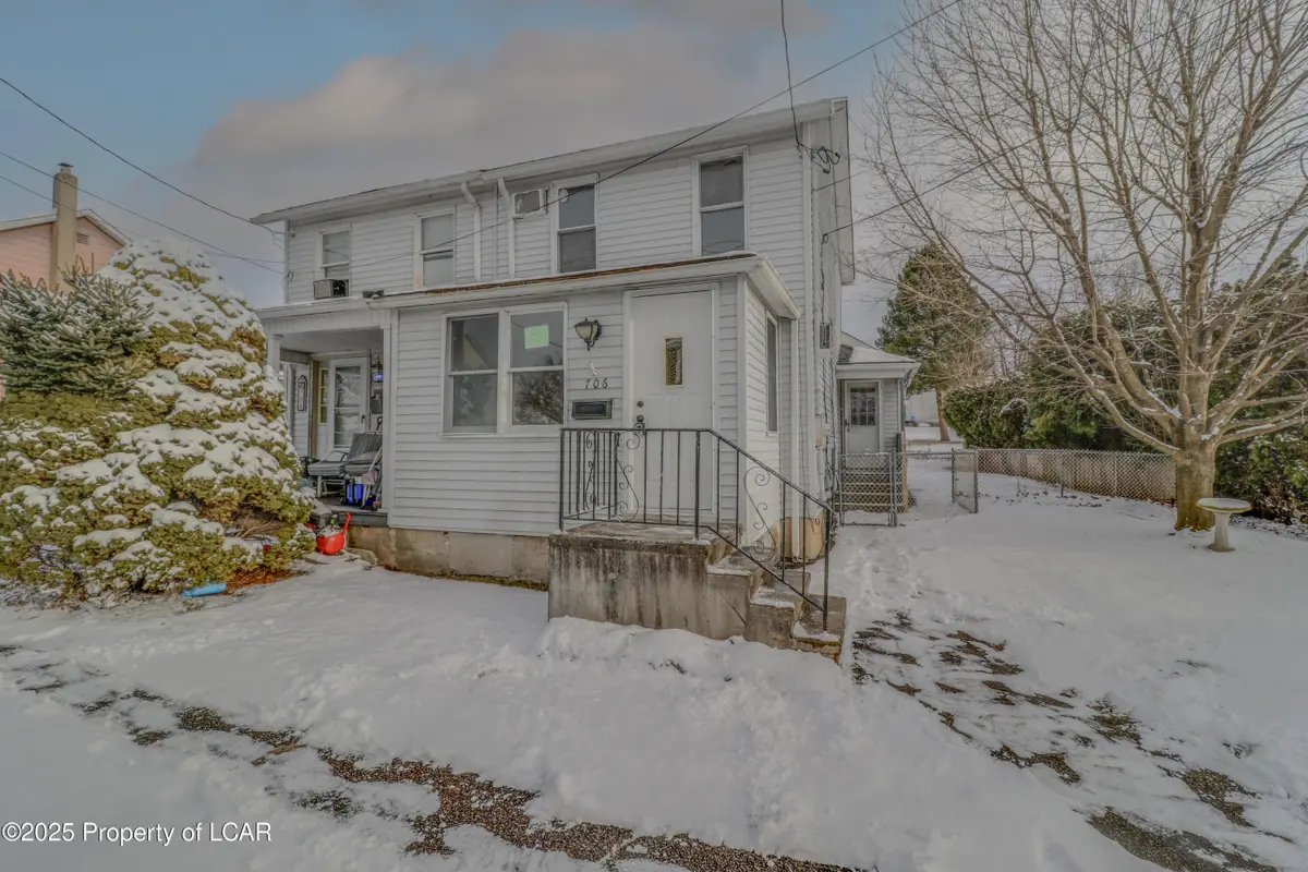 706 Donnelly Street, Duryea in Duryea