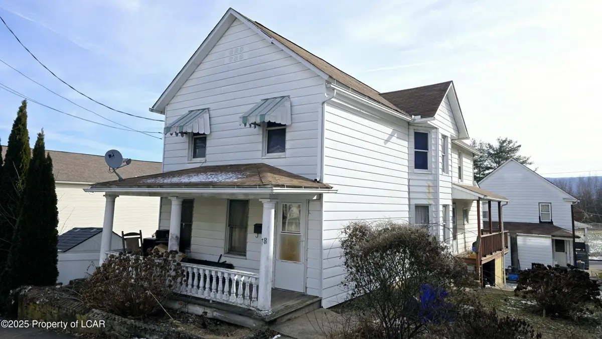 178 Hillside Avenue, Edwardsville in Edwardsville