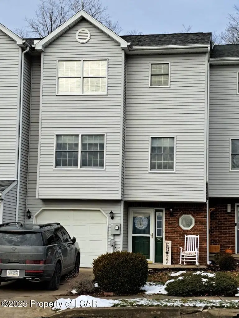90 Grandville Drive, Swoyersville in Swoyersville