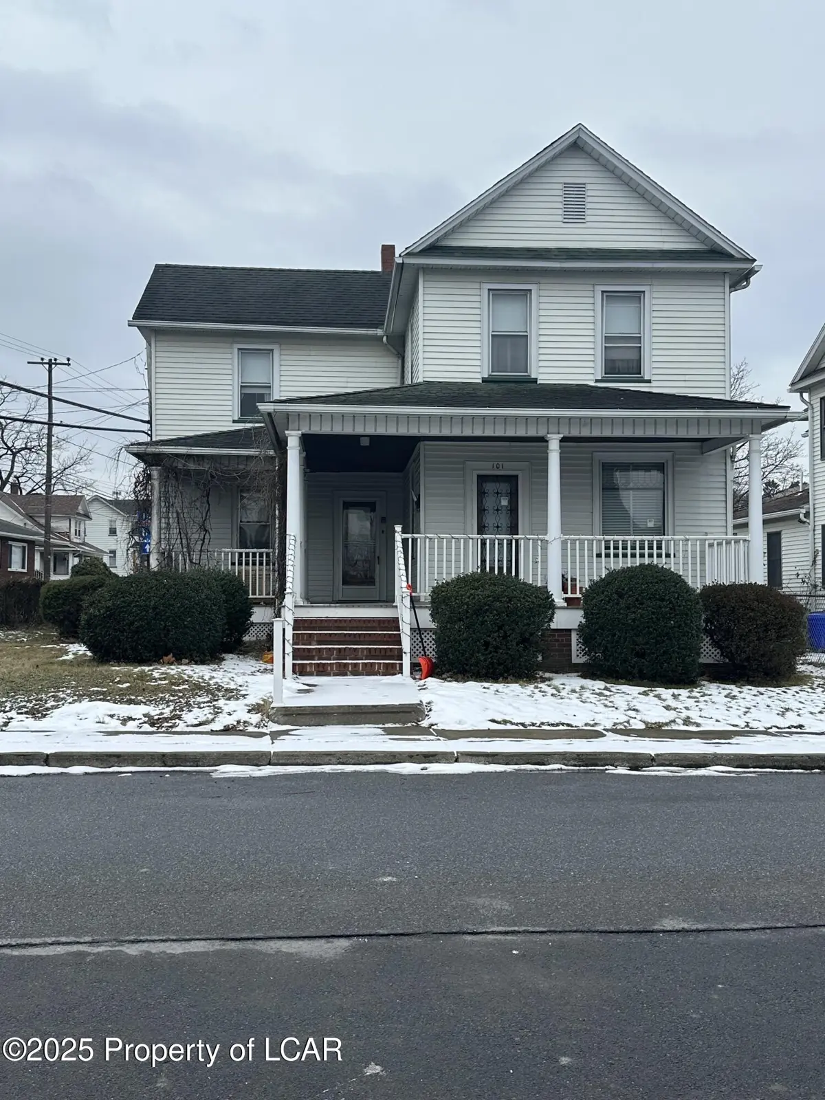 101 Lincoln Street, Dupont in Dupont