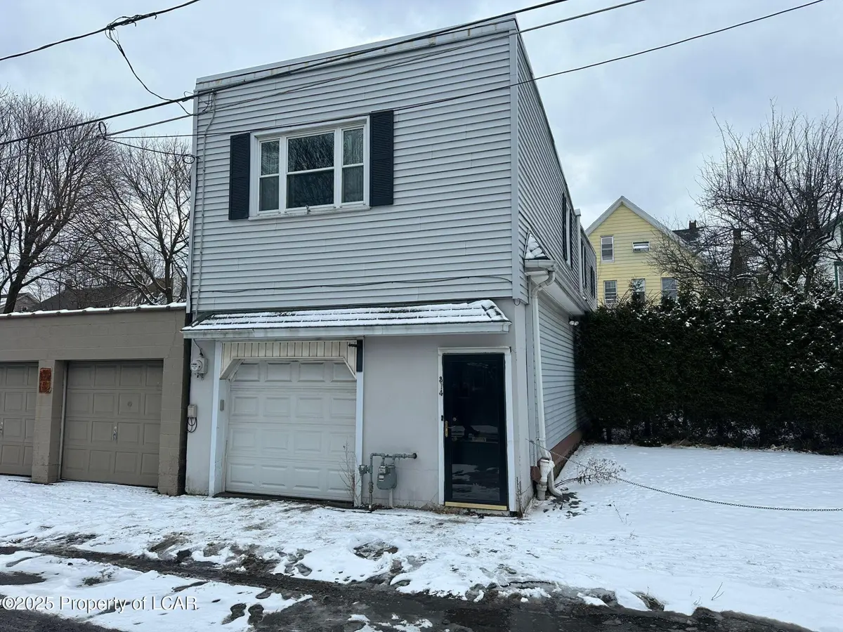 314 E CHAPEL Street, Hazleton in Hazleton